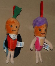 Aldi Kevin the carrot & Katie Christmas tree decorations 2019 (Greatest Showman)