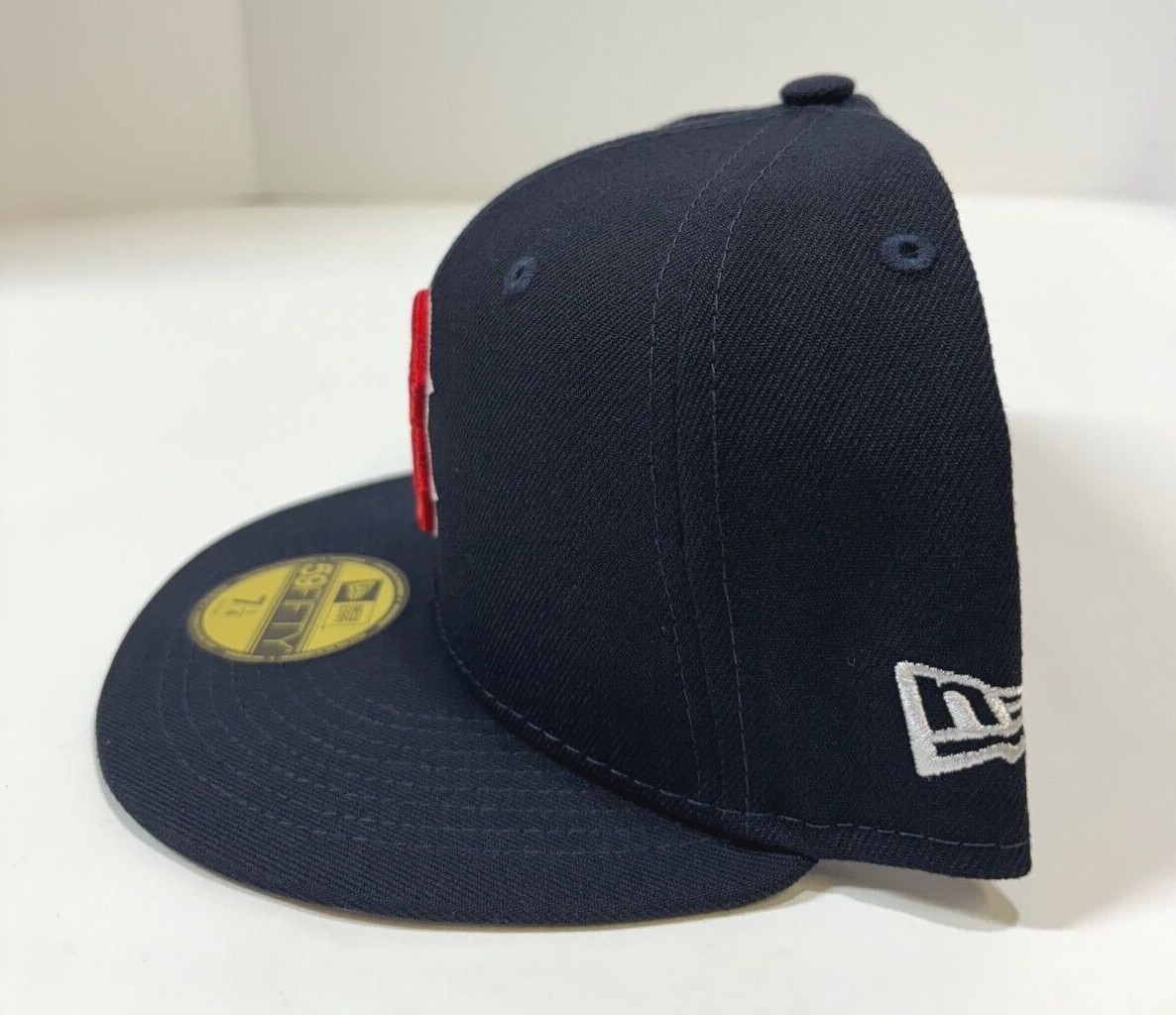 Men $60 New Era Boston Red Sox CROWN 9X World Series Champs 59Fifty Fitted Hat Cap main image 1