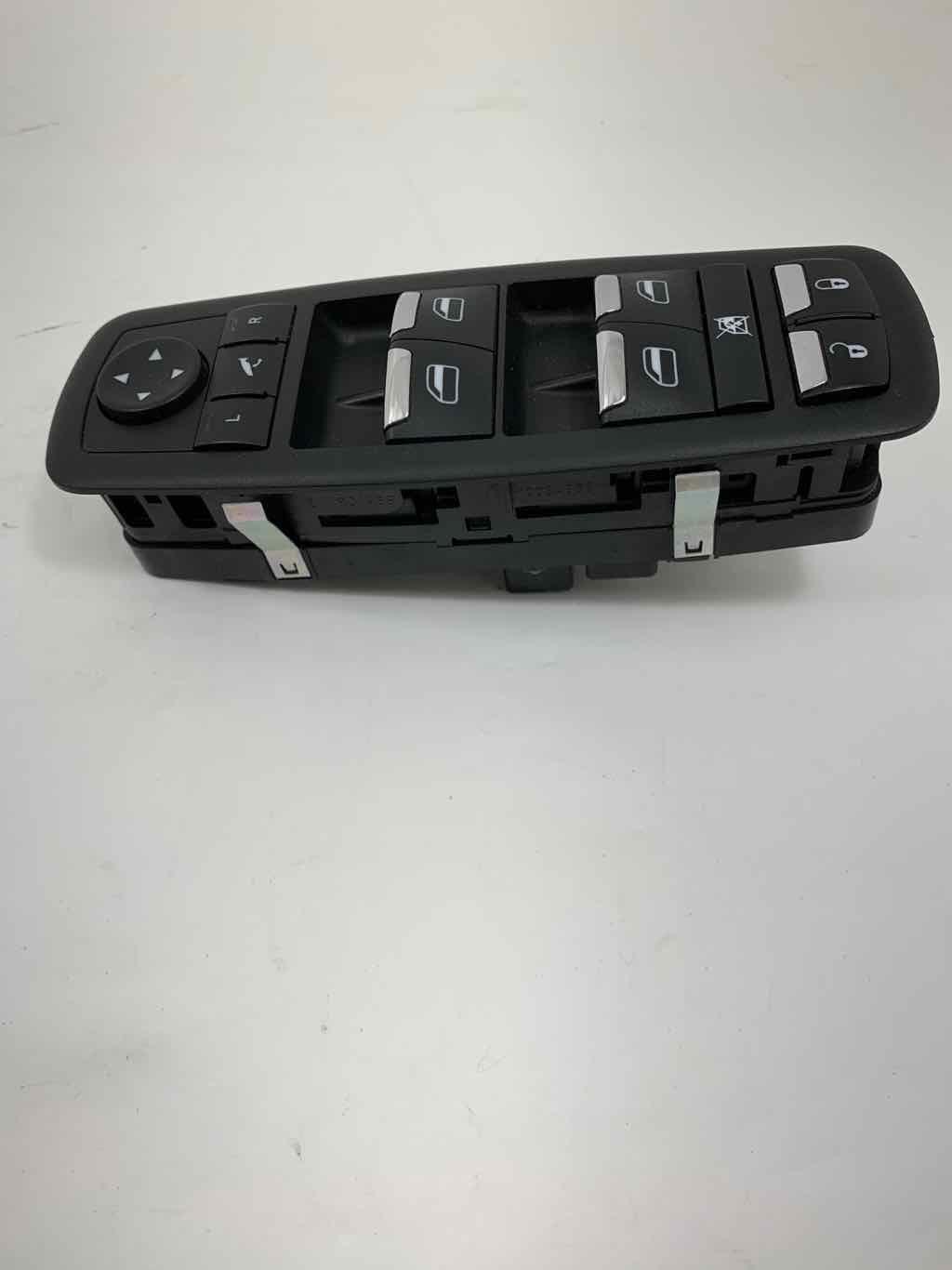 14 MASERATI GHIBLI Door Switch Front