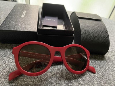PRADA Red Sunglasses Round