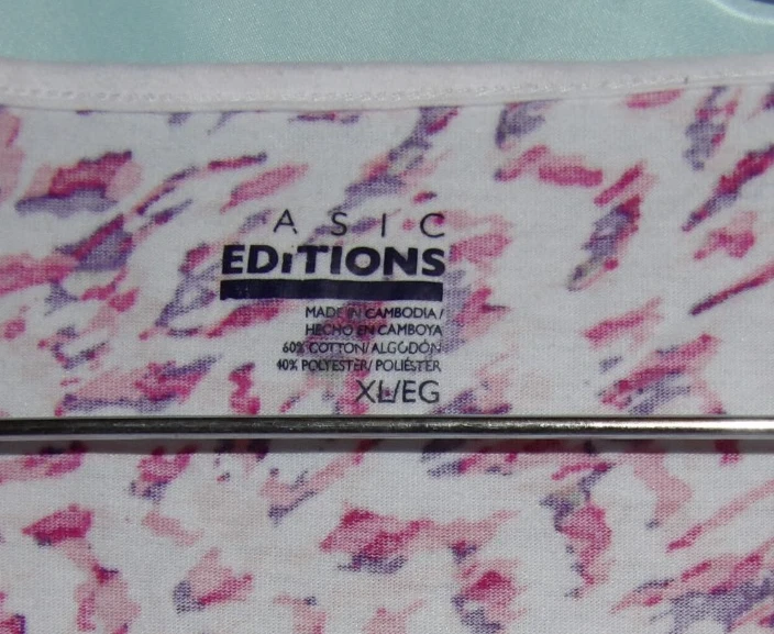 Regata Basic Editions rosa roxa geométrica gola redonda malha sem mangas tamanho XL - Imagem 2 de 3