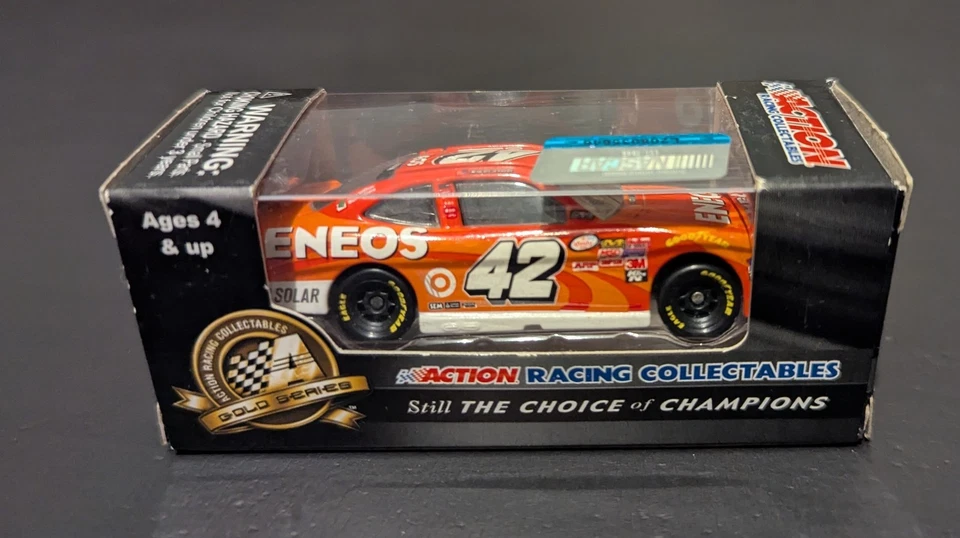 2015 Kyle Larson Xfnity #42 ENEOS Chevrolet Camaro 1:64 экшн литая - Изображение 3 из 4