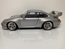 UT Models * Porsche 911 GT2 Street * 1/18