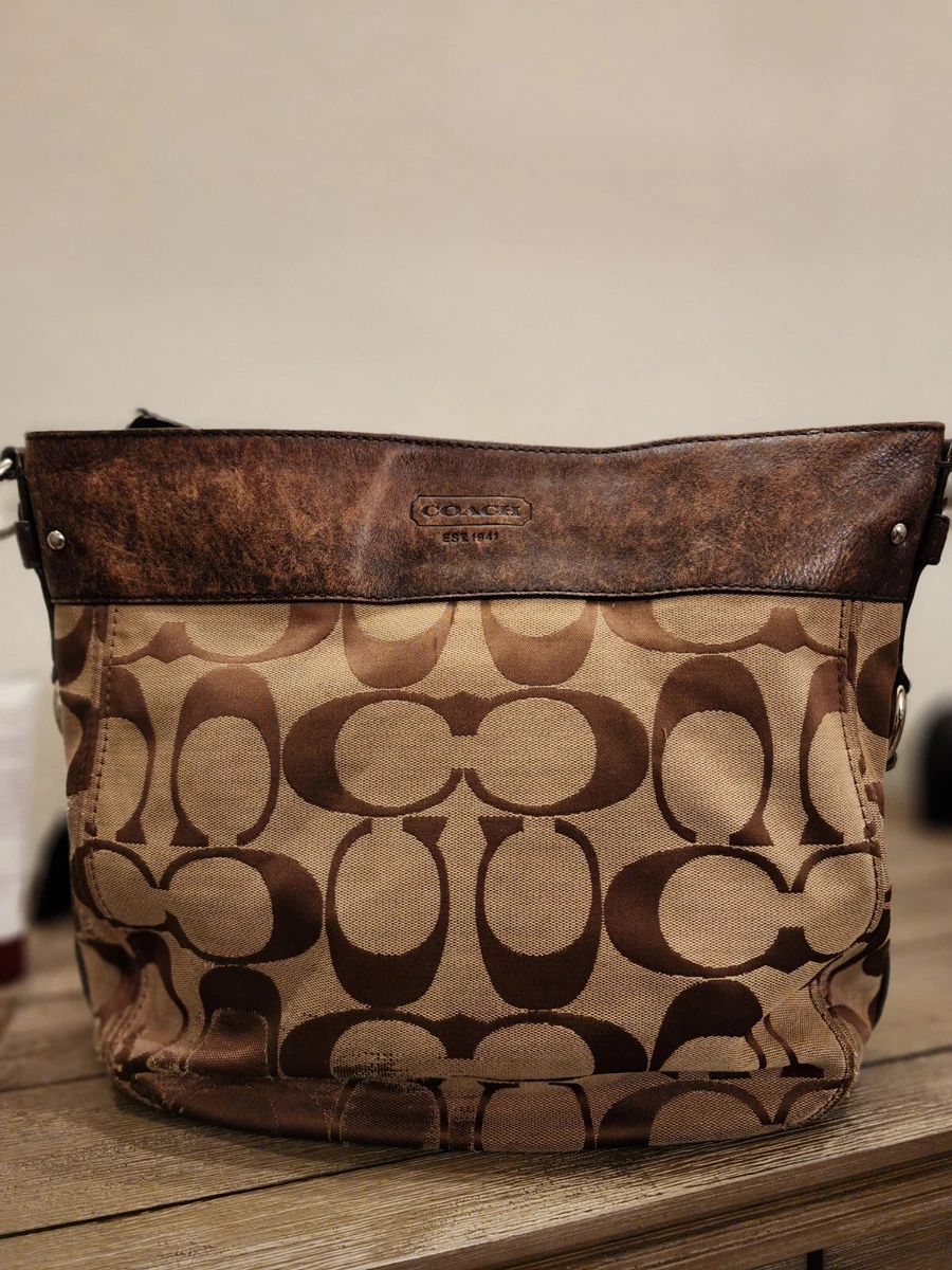 Coach bag Brown Coach bag. Large and spacious. Coach Bags Shoulder Bags