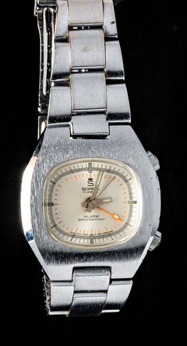 Sorna Alarm Men's Manual-Wind Watch -- Runs Stops, 40 x 43mm Case - Picture 7 of 8