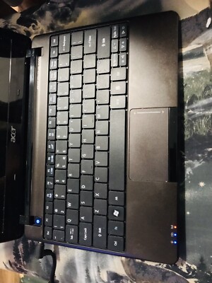 Acer Aspire One 722 | AMD C-60 Processor | 8GB RAM | NO SSD Or HDD