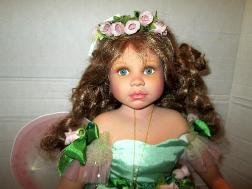 AEL Vinyl 20" Fairy Doll * signed & numbered * 2004 * pre owned - Picture 4 of 9