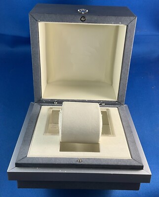 CORUM BOX VINTAGE UHR