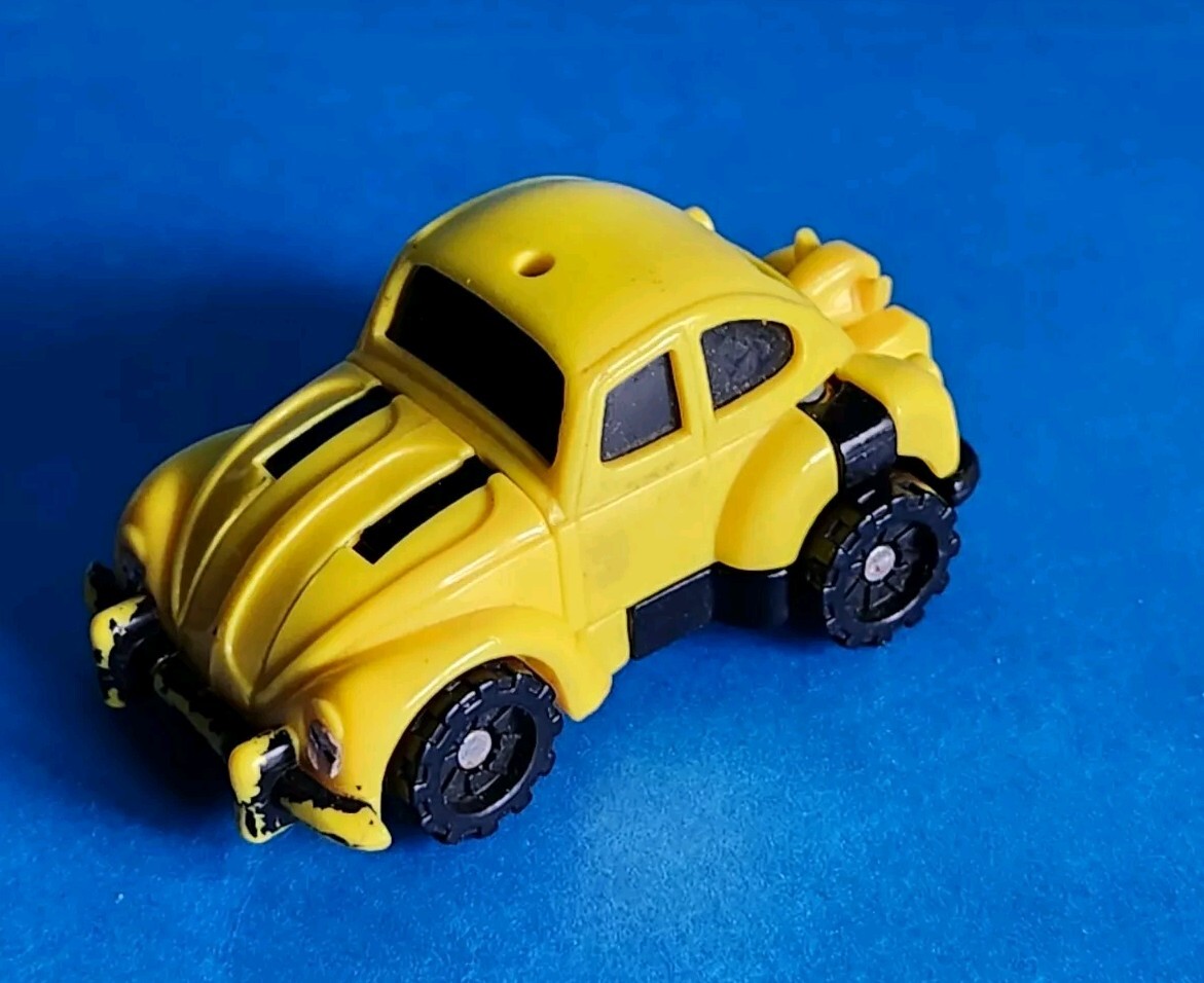Vintage 1989 Takara Hasbro Autobot  Bumblebee G1 Transformers, Macau