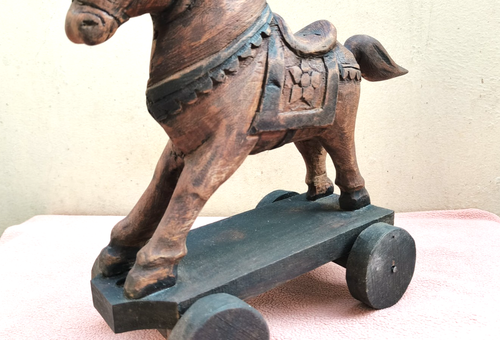 vintage antique wooden hand carved pull toy horse on platform with wheels 1900's - Picture 10 of 19