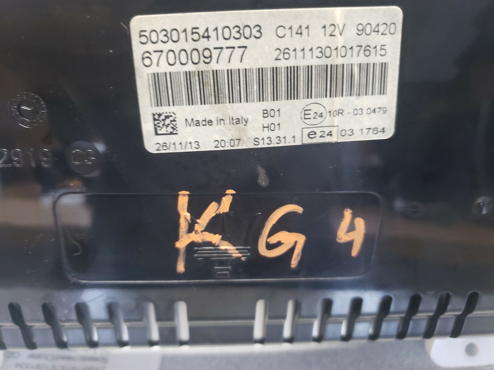 2014 Maserati Ghibli speedometer cluster 