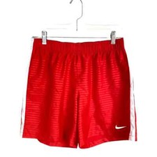 Nike Womens Max Graphic 645511 Size Medium Red White Soccer Shorts NWT $40
