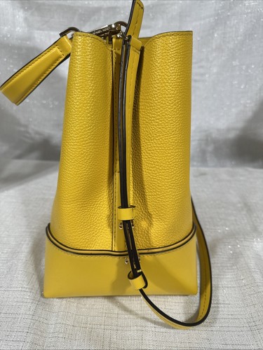 Michael Kors, Yellow Purse - Picture 4 of 11