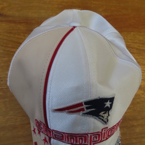 NEW ENGLAND PATRIOTS 2001 AFC Champions Locker Room (Adjustable) Cap TOM BRADY - Picture 6 of 10