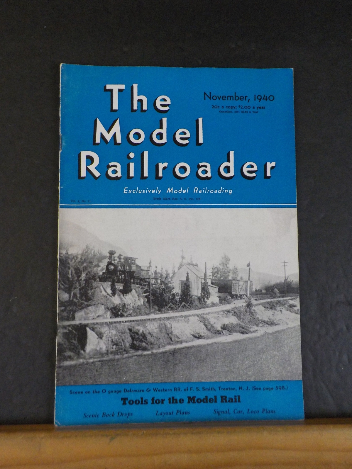 Model Railroader Magazine 1940 November D&H Bridge Work Color light signal