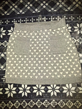 H M Girls 4-6 Gray/White Geometric Knit Mini Skirt Pull-On Elastic Waist Pocket