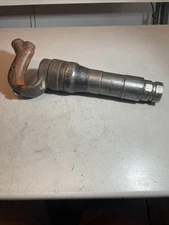 APT American Pneumatic Tool Model 653 Air Chipping Hammer Breaker .680" Round