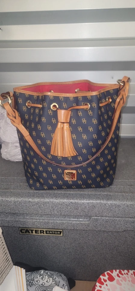 Bolso Dooney&Bourke Colección Blakely Logo Tasha Hueso Cordón Foto 2 de 4