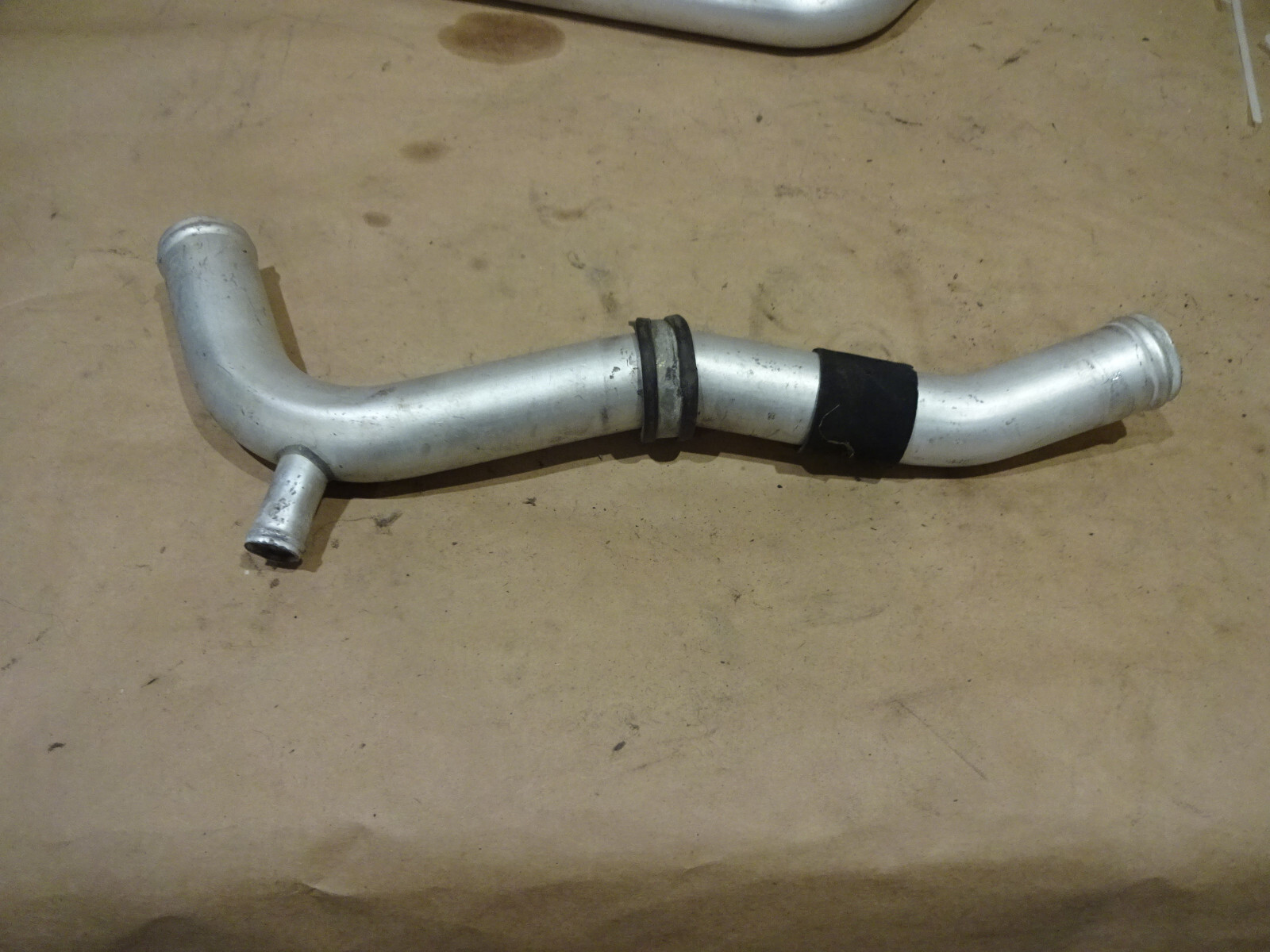 Ferrari 208,308,328 -  Water Pipe P/N 115136