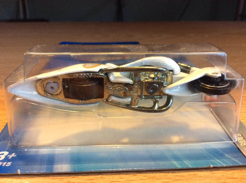 Hot Wheels 2005 Rebel Rides 3/5 W-OOZIE #078 White Motorcycle 2005 078 New - Image 4 of 4