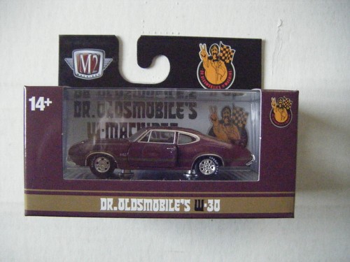 M2 Machines Auto-Thentics R75 Dr. Oldsmobile's W-30 1970 Oldsmobile Cutlass 442