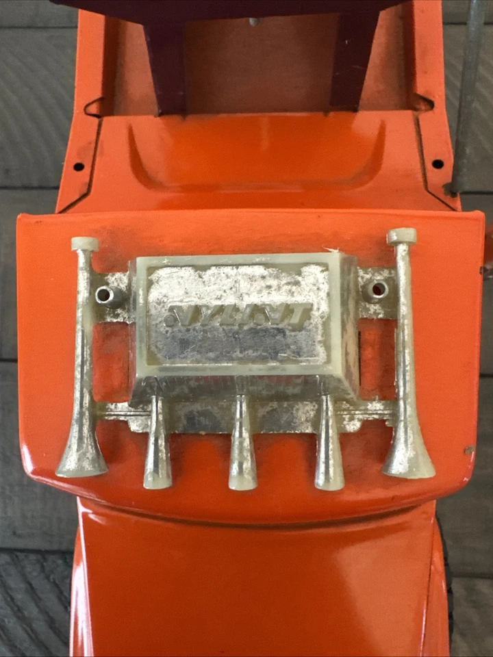 Vintage Nylint Big Pumpkin wrecker pressed Steel orange and purple- 16 In Long - Image 3 of 4