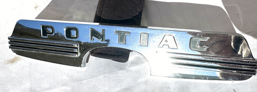 1946 Pontiac 508619 NOS Trunk Deck Lid Ornament Name Plate Emblem - Picture 5 of 8