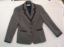 Tahari Arthur S Levine Women's Gray Black Blazer Size 10 Button Up