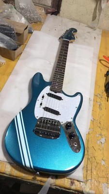 Factory Customized 6-string Standard Electric Guitars with A Top Quality