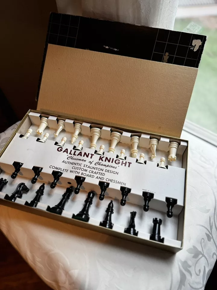 Juego de ajedrez vintage Galant Knight Chessmen ¡Completo!! Foto 2 de 4