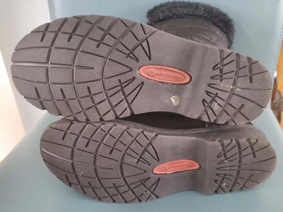 Botas de gamuza satinada negras Baretraps para mujer talla 6,5 bonitas trampas desnudas con cordones piel sintética Foto 3 de 4