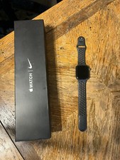 Apple Watch Series 5 Nike 44mm Silver Aluminum Case with Pure Platinum/Black...