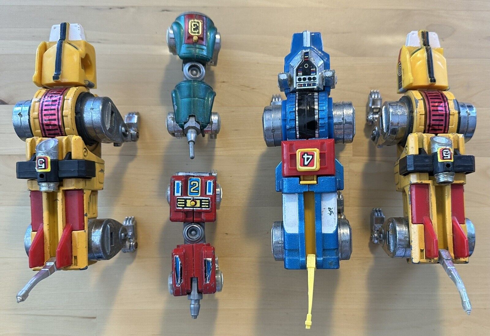 1981 Bandai Voltron Diecast Yellow, Blue, Red, Green Lion Action Figures Lot