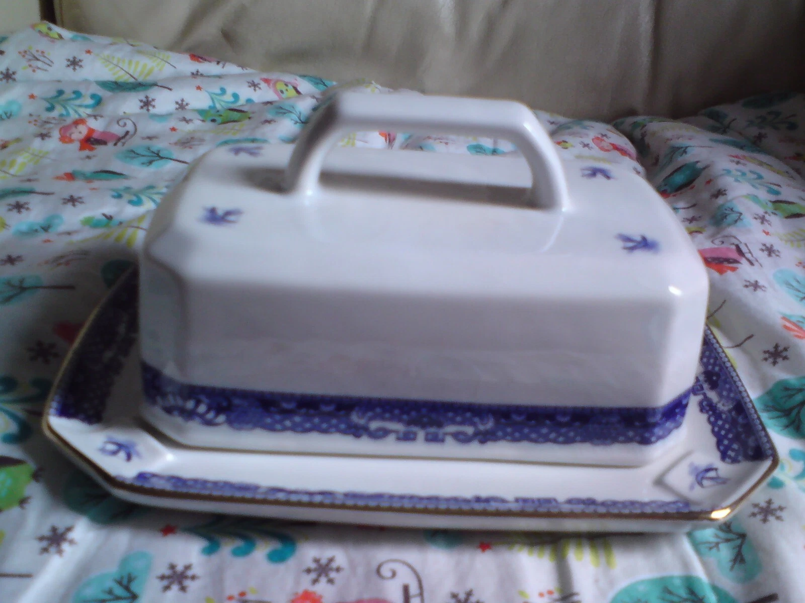 Ringtons Willow Pattern Butter Dish by Wade,