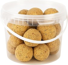 Image of All-Season Suet Fat Balls for Wild Birds, 3 Litre Nutritious Tub