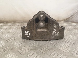 PORSCHE CAYENNE 92A Getriebehalter 7L6399649D 3.00 Diesel 176kw 2011 20590234