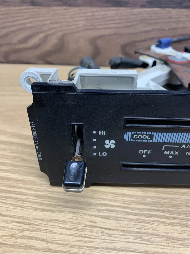 Ford Bronco F150 F250 F350 1987-1991 OEM AIRE ACONDICIONADO calefacción control de temperatura  Foto 2 de 4