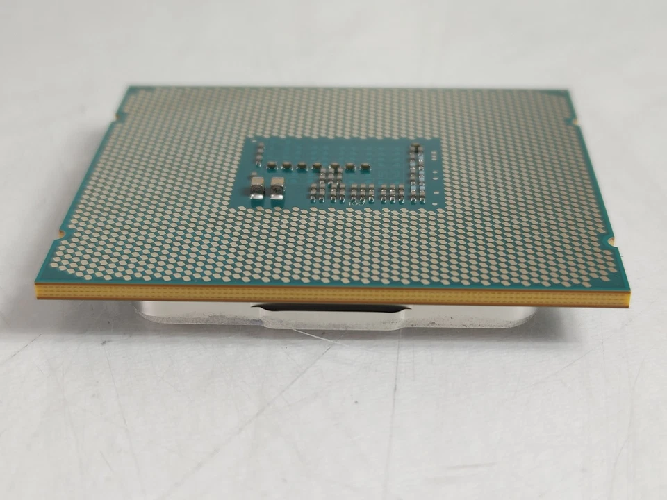 Lot of 2 Intel Xeon E5-2630 v3 2.4 GHz LGA 2011-3 Server CPU Processor SR206 - Image 4 of 4