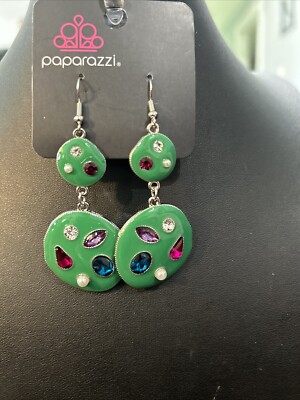 Gallery Genius Green Earrings 