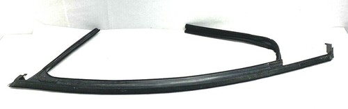 2010-2016 BUICK LACROSSE RIGHT FRONT WINDOW WEATHERSTRIP OEM - Picture 5 of 5