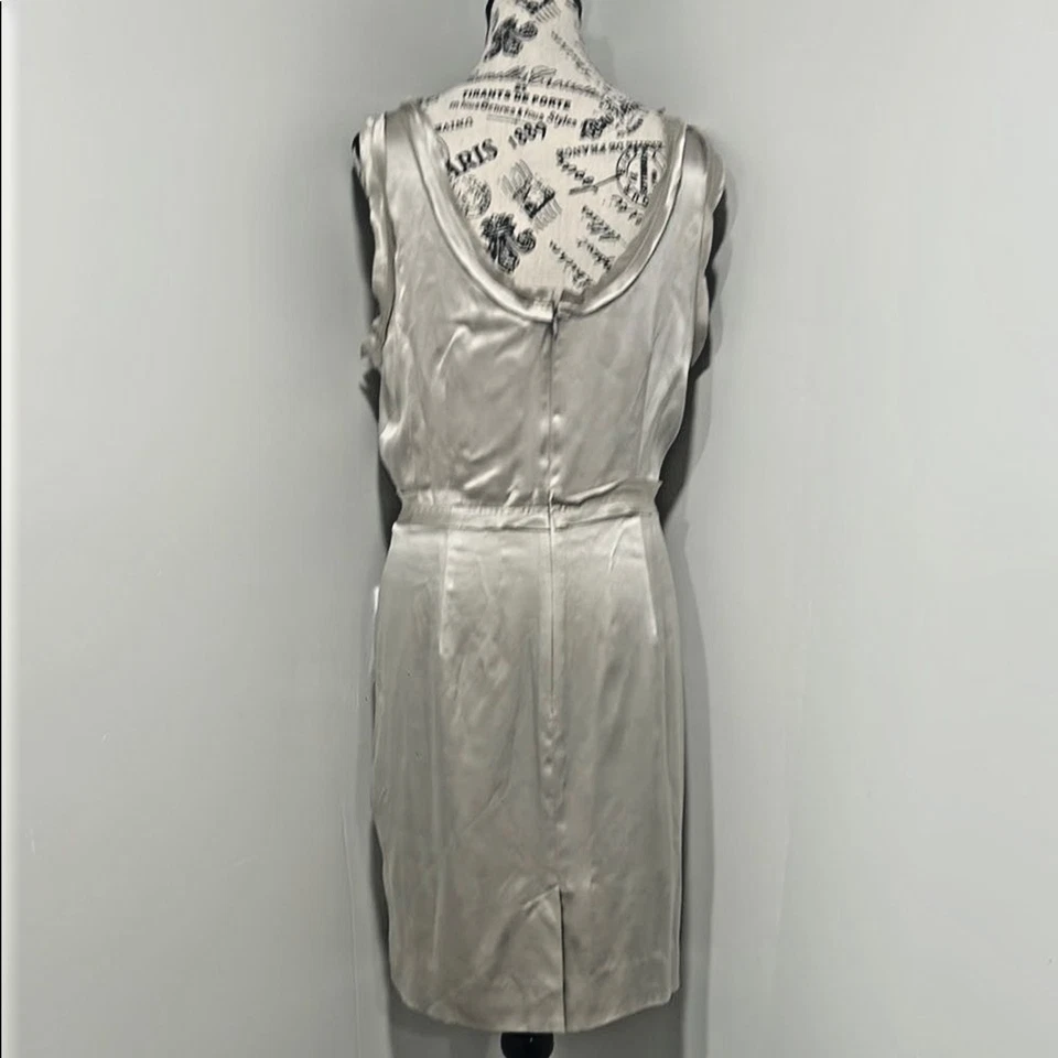 Banana Republic Silk Pleated Dress – Mineral Grey – Size 12P Wedding Ready NWT - Image 4 of 4