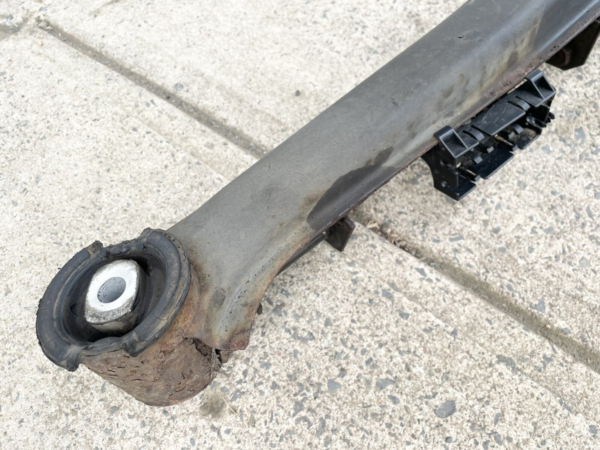 95-02 Genuine OEM BMW E36 318ti Rear Subframe Axle Carrier