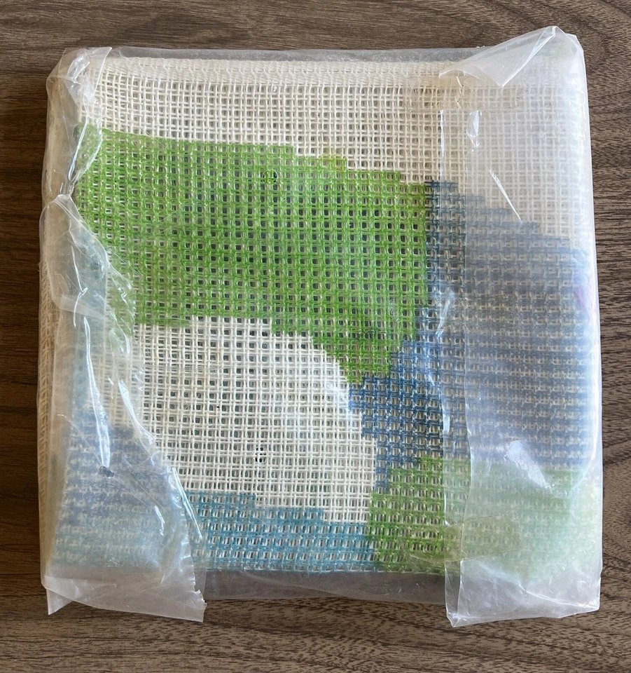 Vintage Bernat Latch Hook Round 39" Rug PATTERN ONLY "Kaleidoscope" No. 3412 - Image 3 of 3