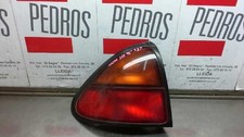 RÜCKLEUCHTE AUßEN LINKS / 100775 / 1066 FÜR MAZDA 323 BERLINA C/F/P/S BA *