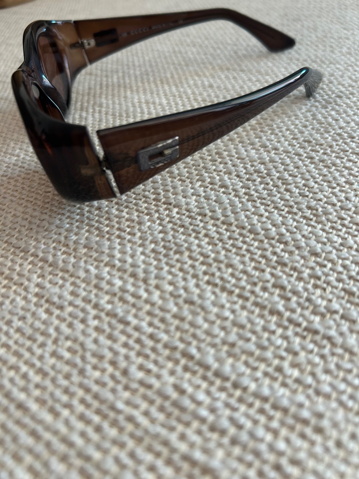 sunglasses women gucci thumbnail 3