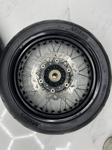 Ruedas SM Husqvarna 701 - Imagen 2 de 9