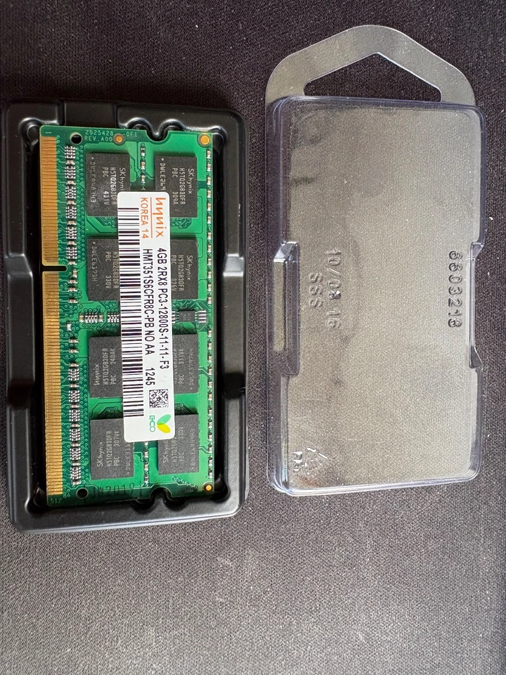 Hynix HMT351S6CFR8C-PB (4GB, PC3-12800 (DDR3-1600), DDR3 SDRAM, 1600 Mhz, SO...