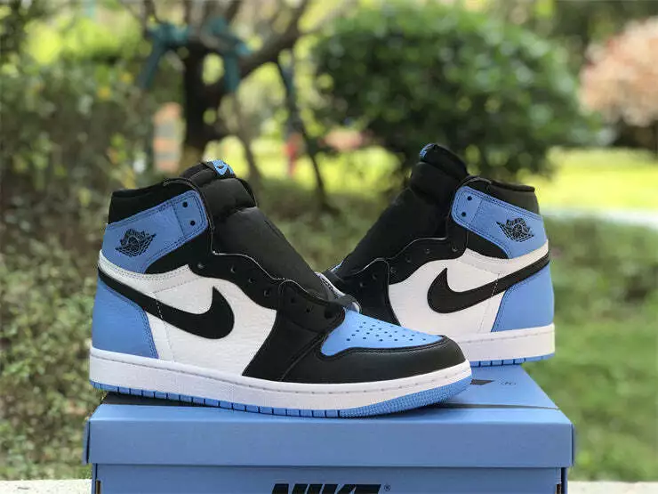 Jordan 1 High OG University Blue UNC Toe