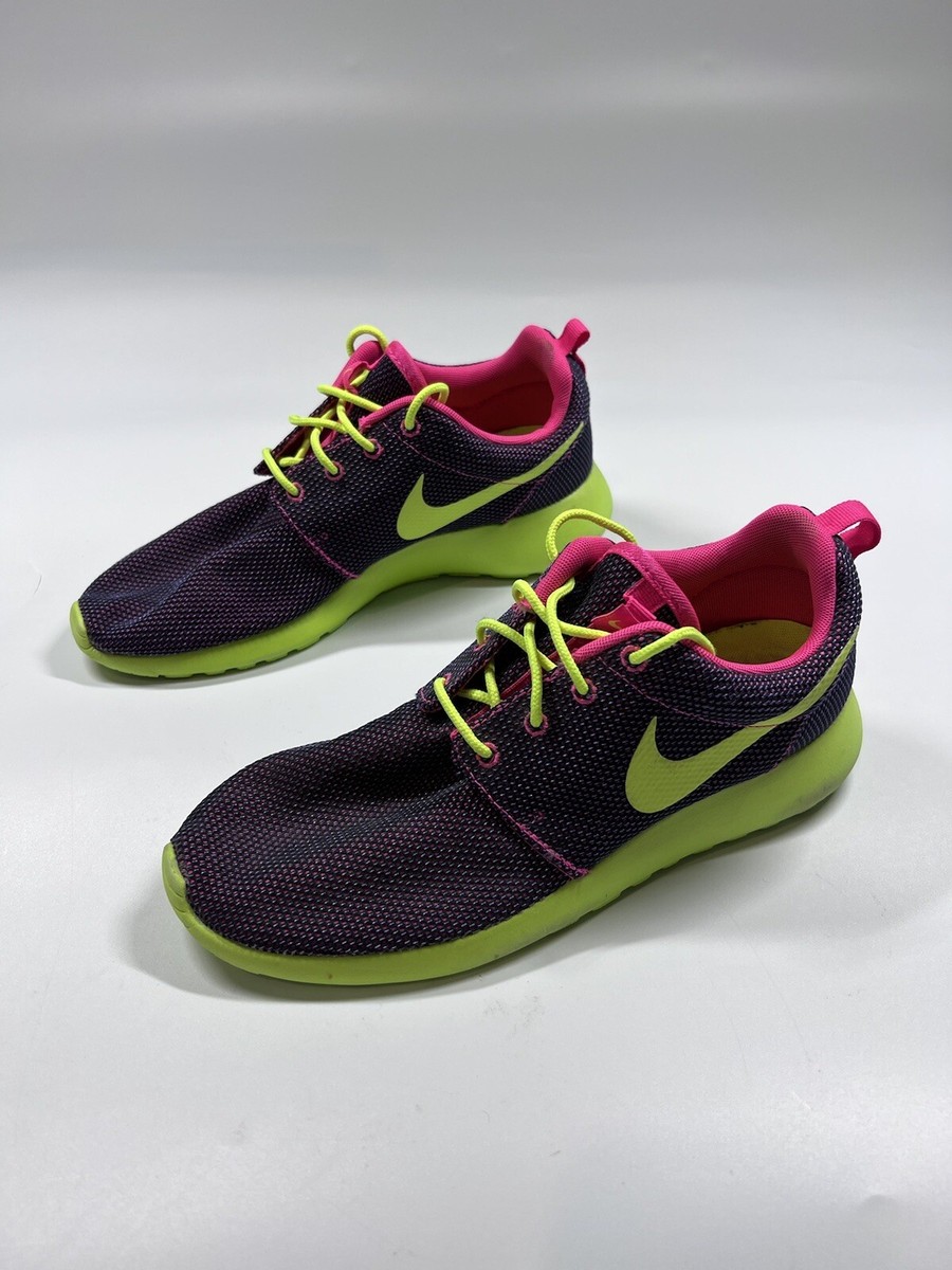 Nike Rosherun Shoes Womens Size Athletic Running Neon 511882-678