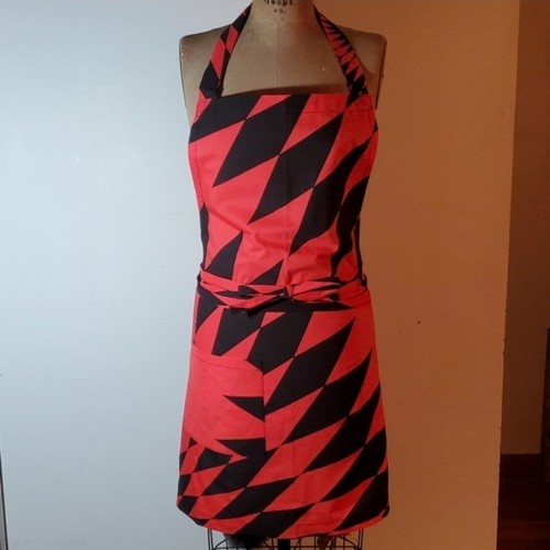 Apron Size M/L NEW Red Black Diamond Black Pattern Pocket Extra Long Ties BBQ - Picture 2 of 7